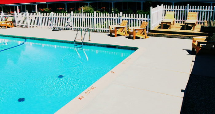 Mackinac Lake Trail Motel (Chief Motel) - Street View (newer photo)